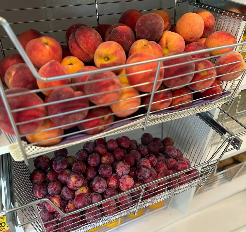 peaches fresh produce